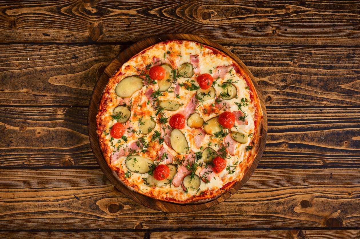 Latvian pizza at Late Night Munchies Riga